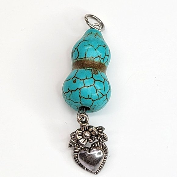 Faux Turquoise Gourd Bead and Silver Heart Charm Pendant CT30 - Picture 1 of 6